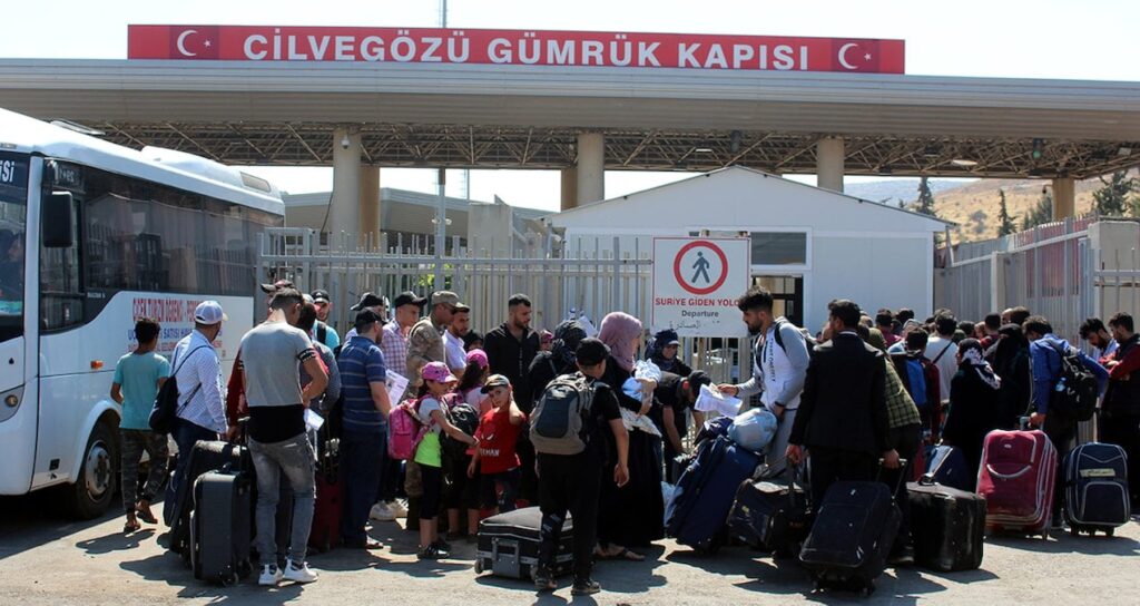 1 milyon suriyeli geri dondu 25 milyon kaldi r4GHlDyE