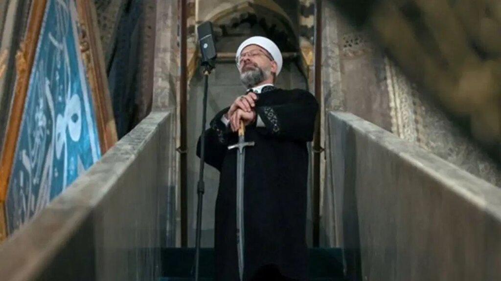 diyanetin hedefi giyim kusam ozgurlugu kisa giyinmek haramdir sessiz kalan herkes vebal altinda CksCUDJF