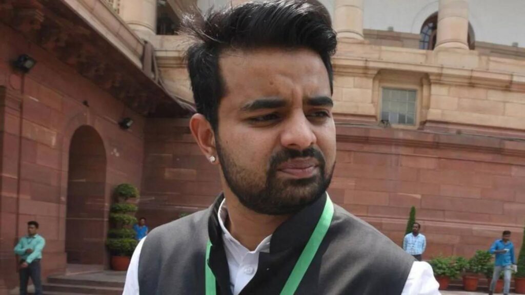 hindistanda eski milletvekiline tecavuz sucundan muebbet heGZA4Xx