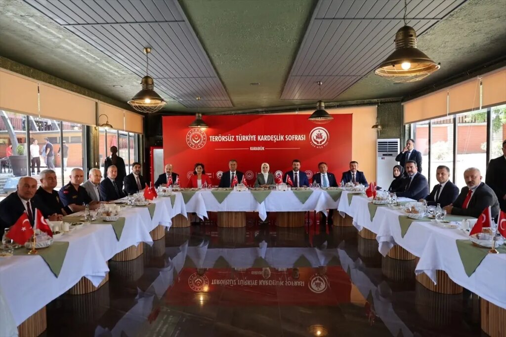 sehit aileleri terorsuz turkiye surecinin mimarlari dcId7QNH