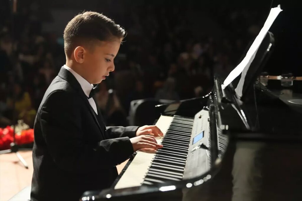 kahramanmarasta filarmoni ogrencileri sahne aldi rhWzWUvh.jpg