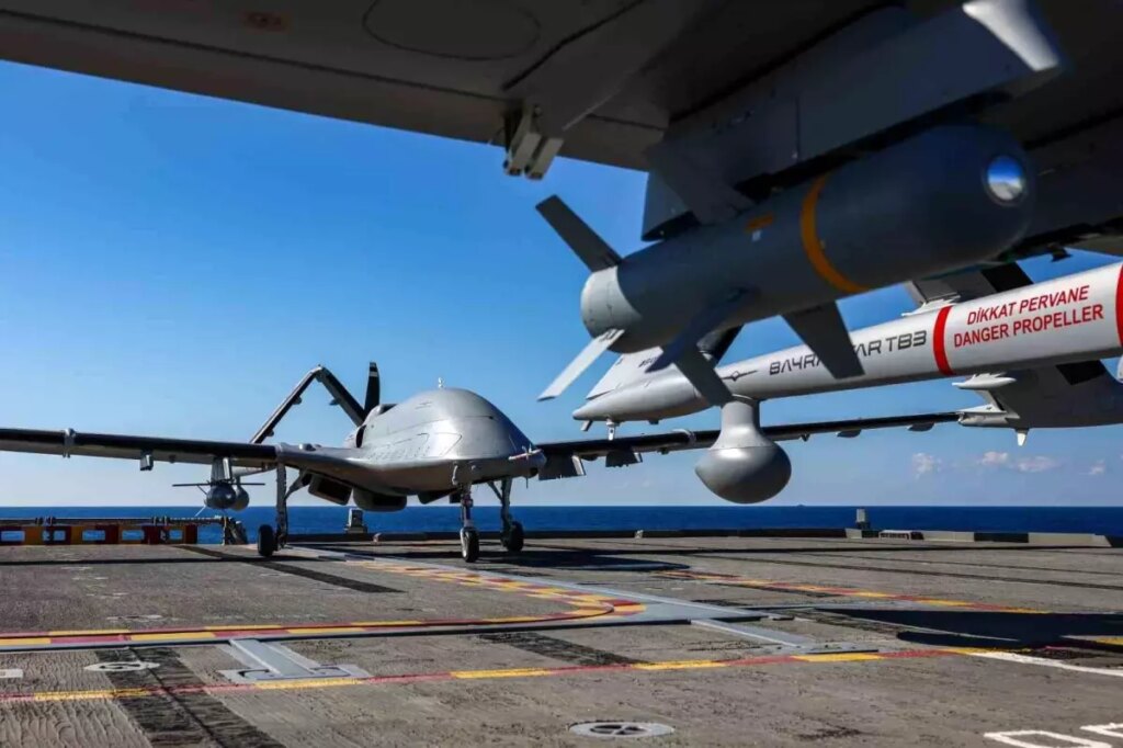 turkiyenin ilk siha gemisi tcg anadolu denizkurdu tatbikatinda hedefleri vurdu wid77z3N