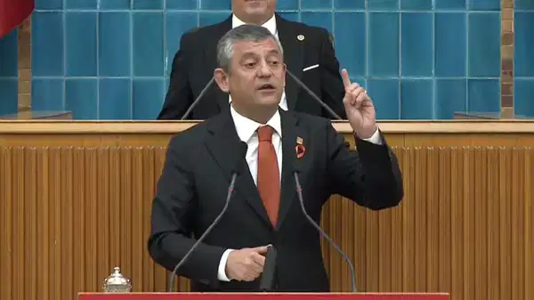 ozgur ozel grup toplantisinda konusuyor andolsun ki yeniden yargilanacaklar niiZN9p3.jpg