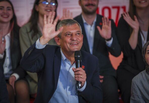 chp-genel-baskani-ozel-yurt-disinda-yasayan-genclerle-gorustu-6wgFGDki